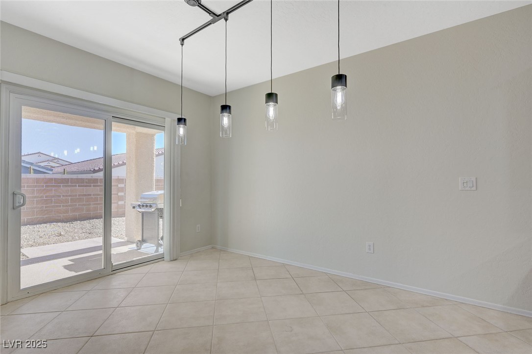 7460 Chaffinch Street