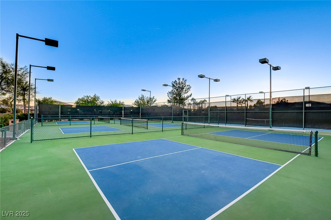 7460 Chaffinch Street