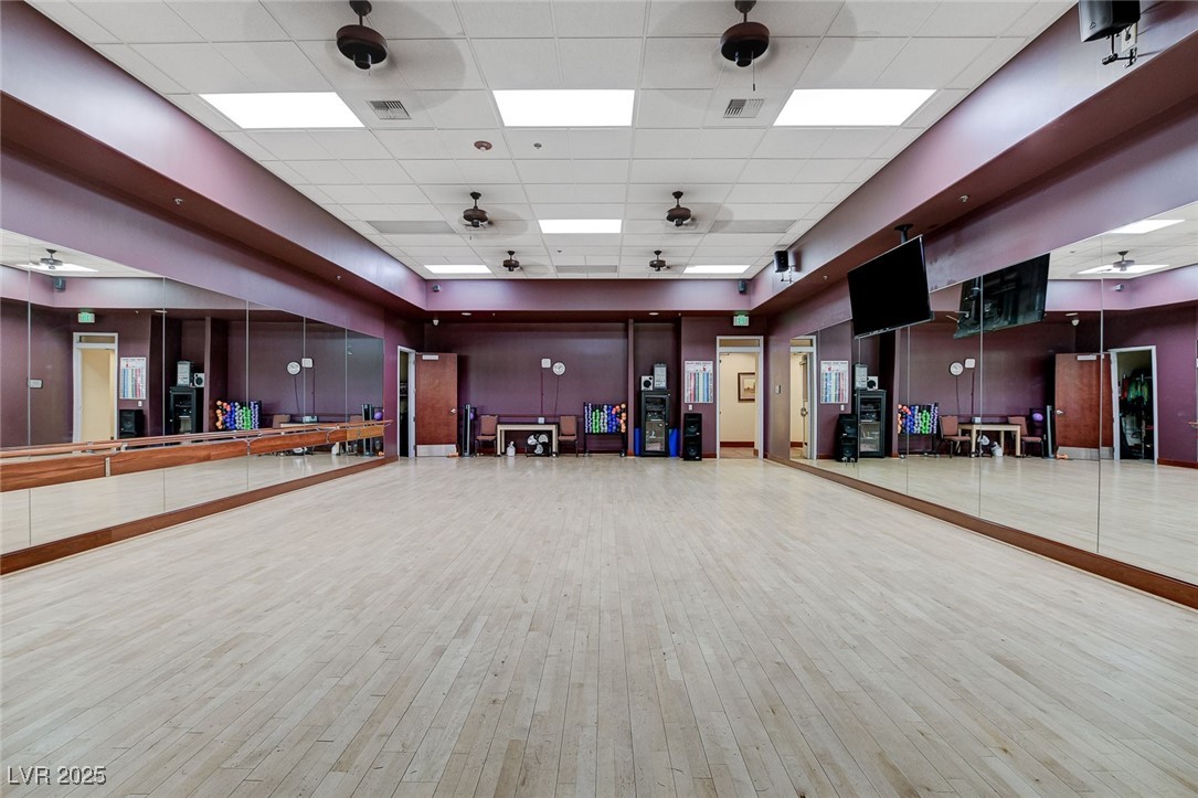 7460 Chaffinch Street