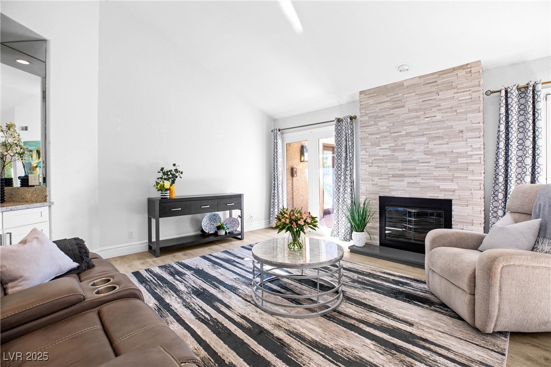 7283 Mission Hills Drive