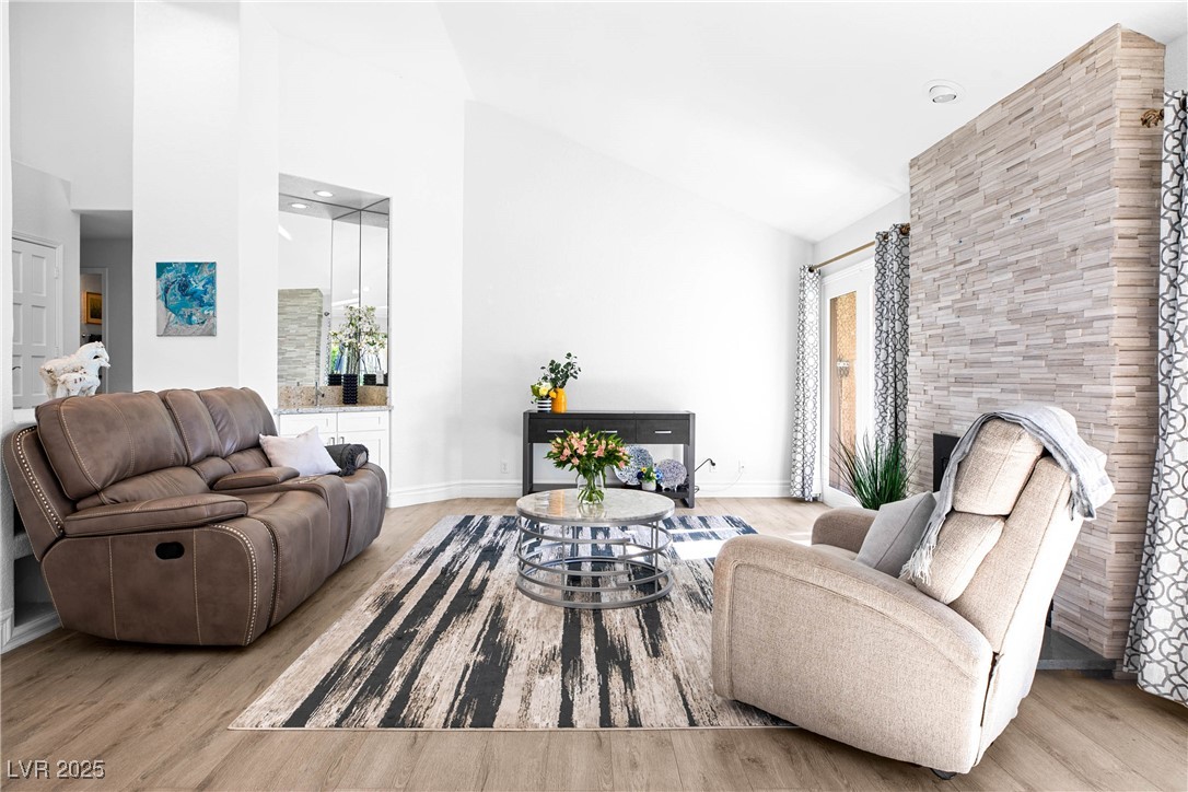 7283 Mission Hills Drive