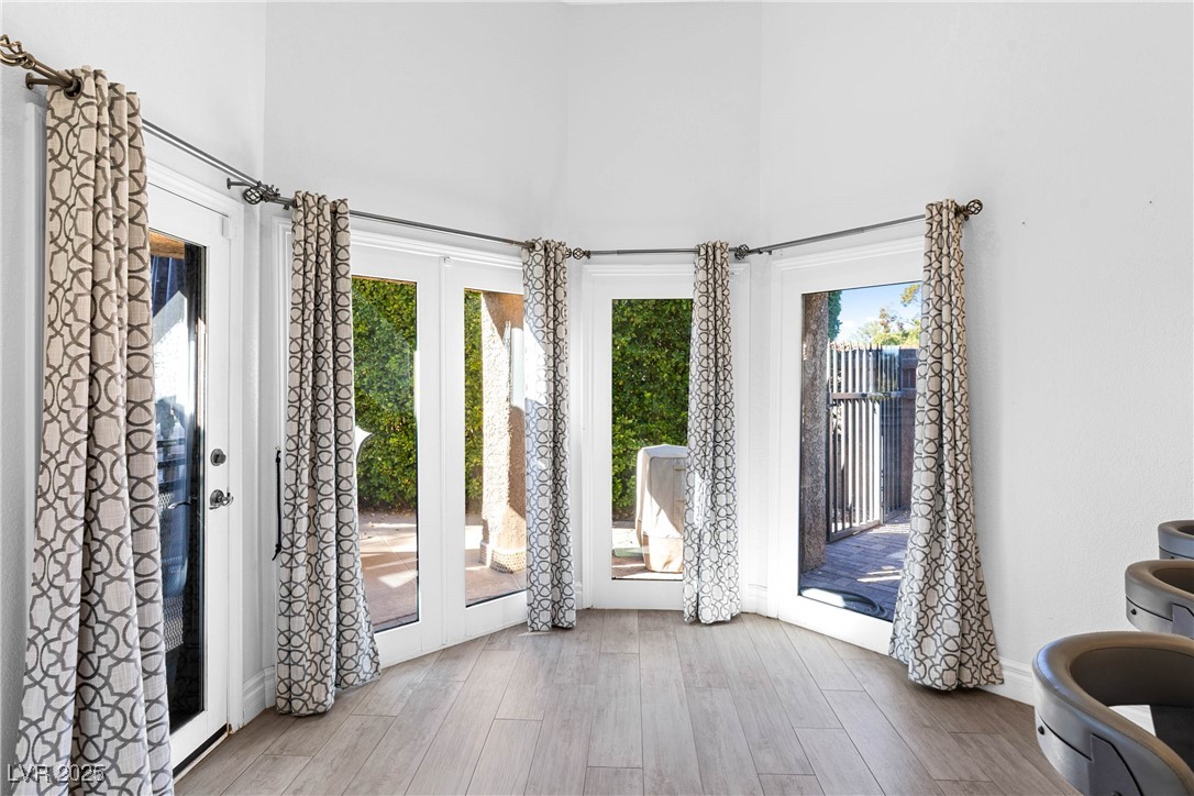 7283 Mission Hills Drive