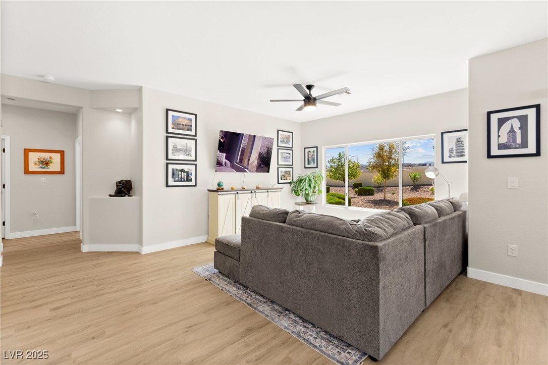 11025 Mission Lakes Avenue