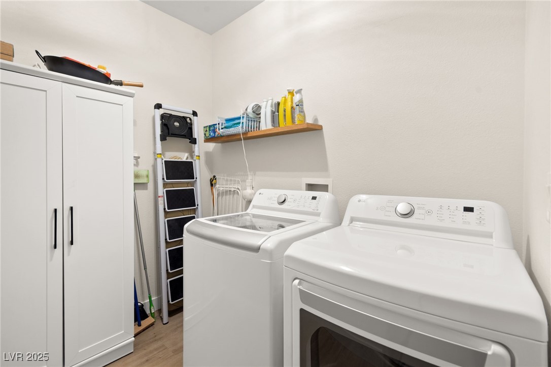 11025 Mission Lakes Avenue