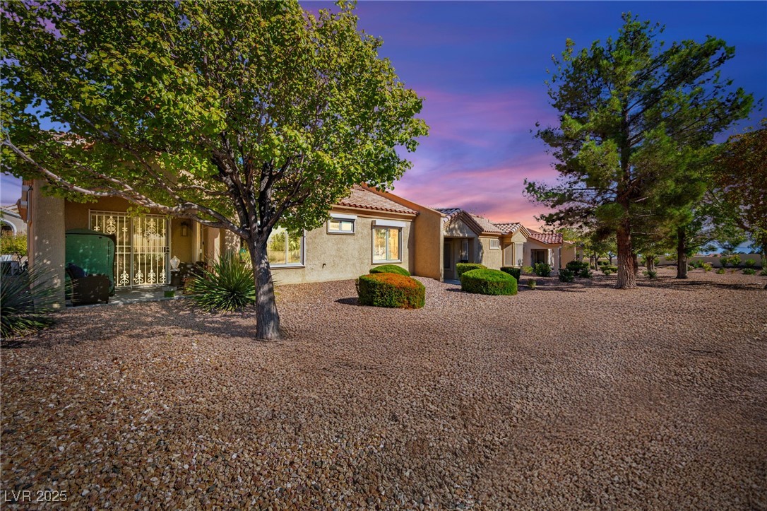 11025 Mission Lakes Avenue