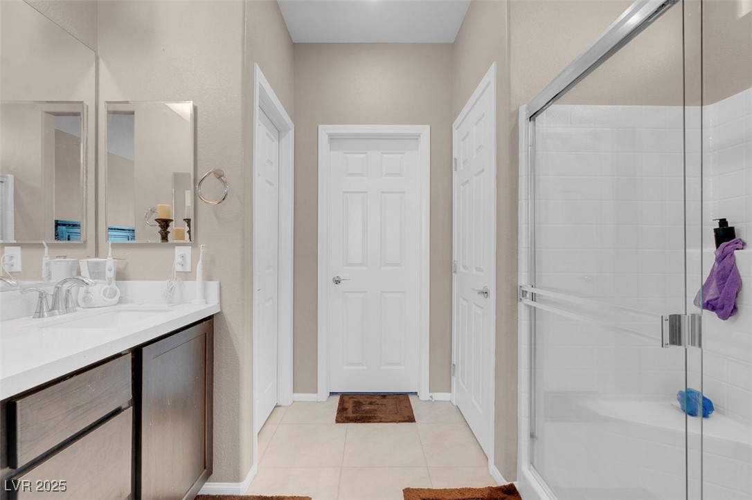 3556 Valley Lily Street