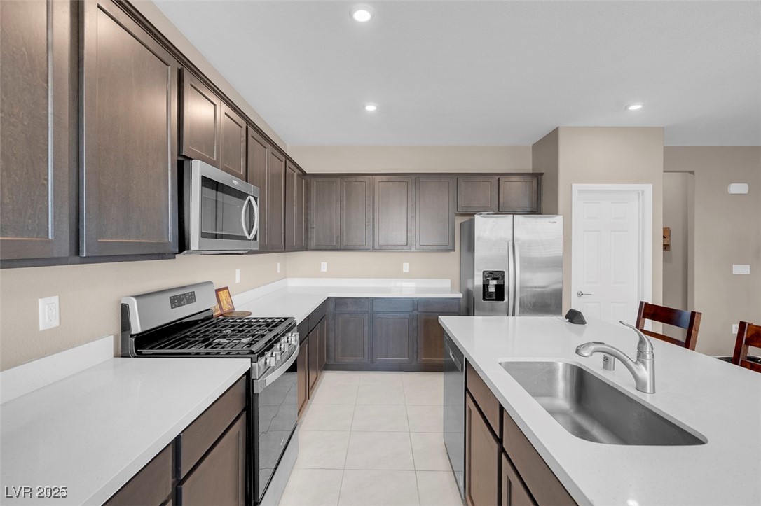 3556 Valley Lily Street