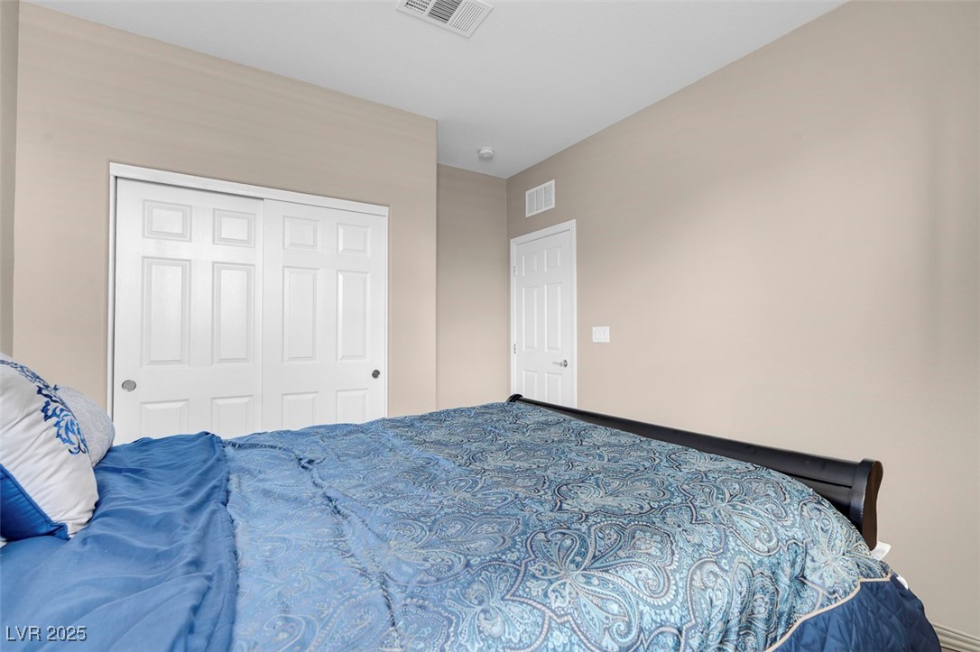 3556 Valley Lily Street