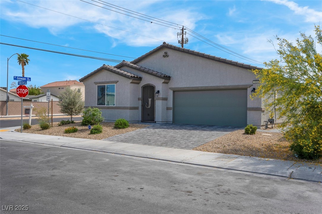 3556 Valley Lily Street