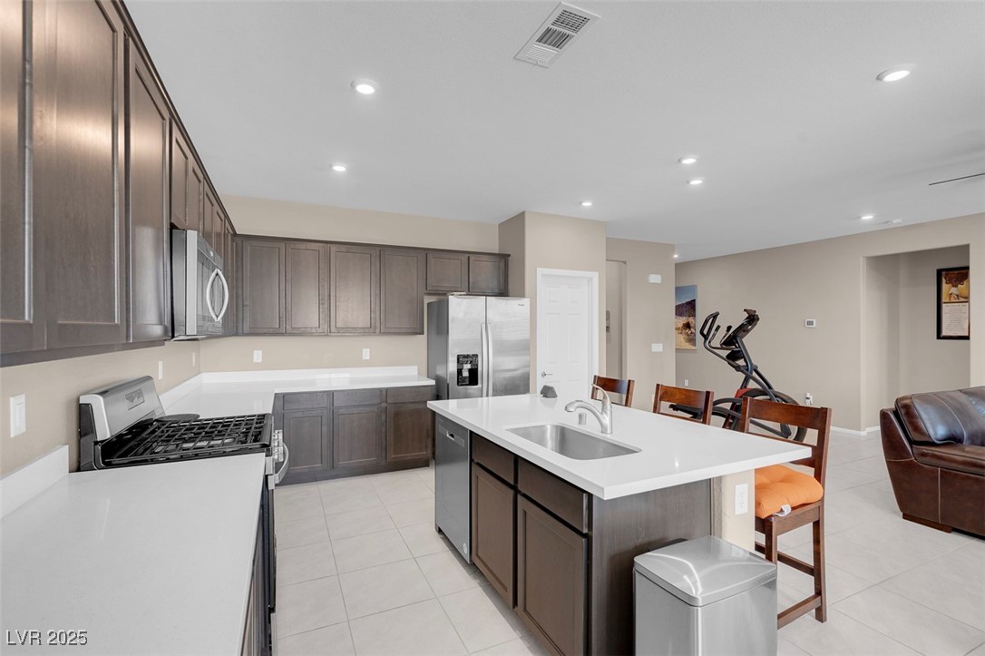 3556 Valley Lily Street