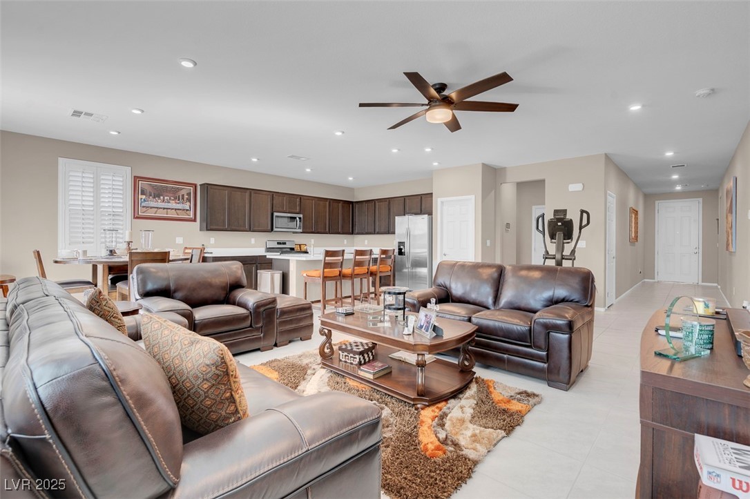 3556 Valley Lily Street