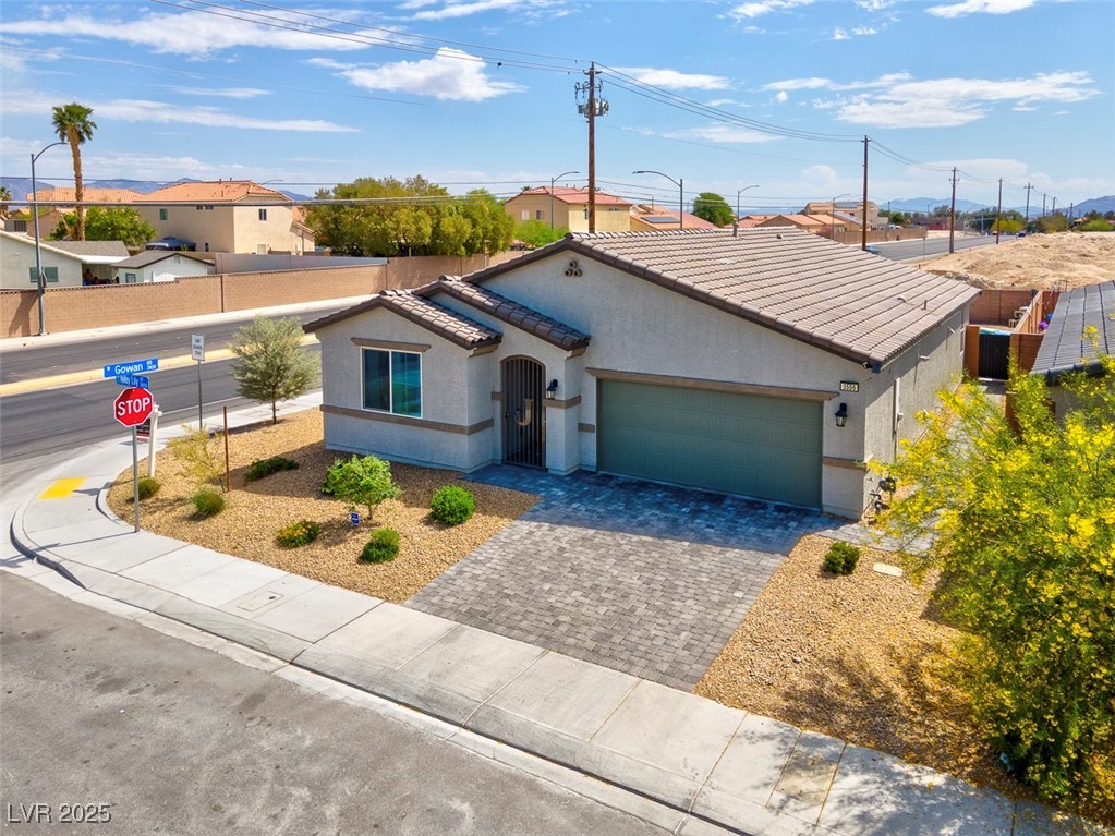 3556 Valley Lily Street