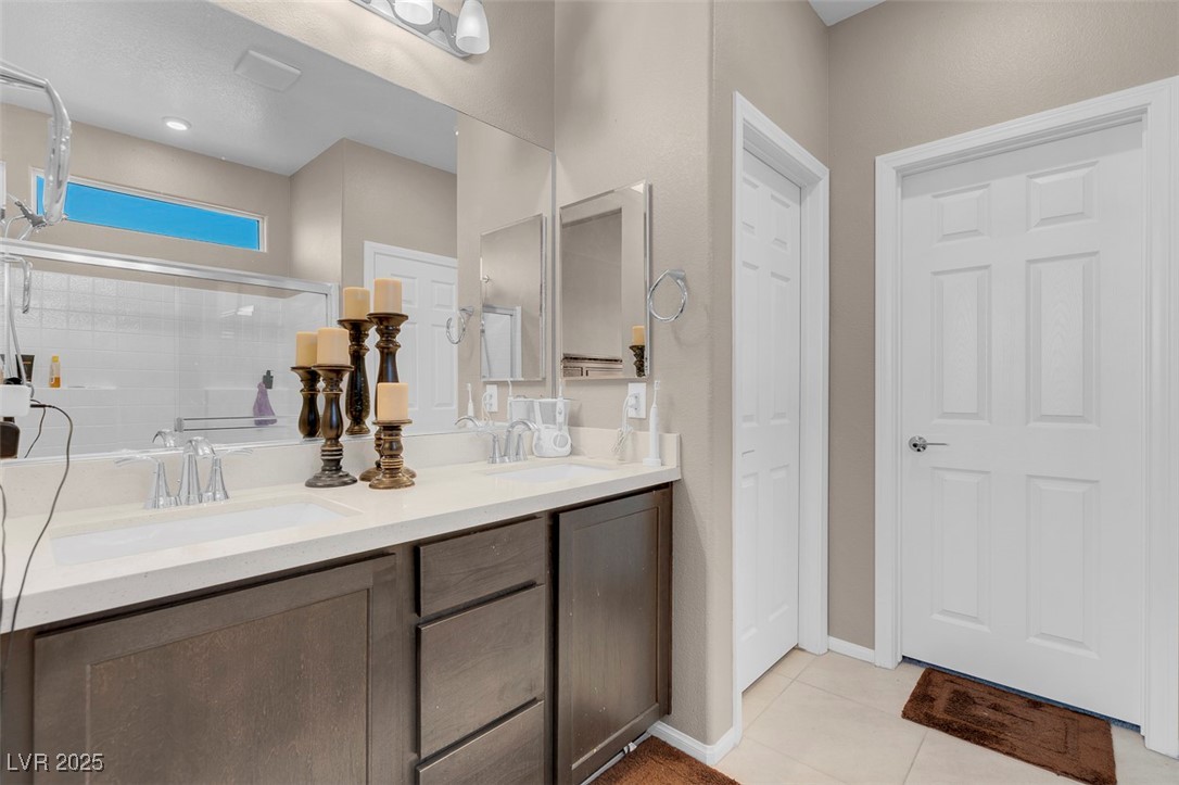 3556 Valley Lily Street