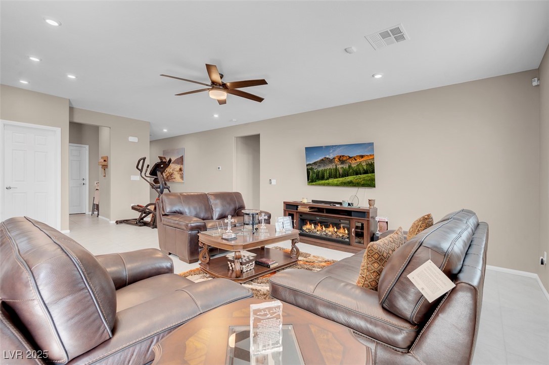 3556 Valley Lily Street