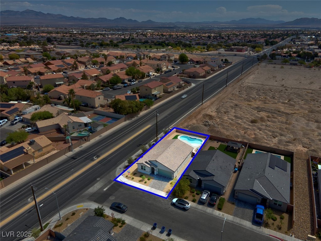 3556 Valley Lily Street