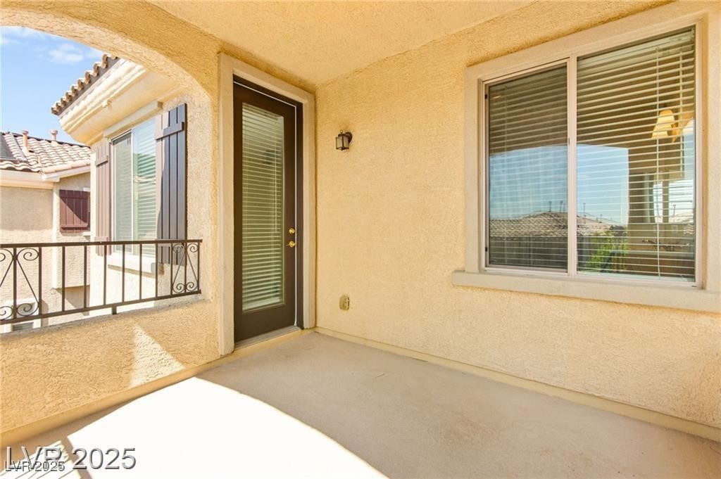 11925 Luna Del Mar Lane