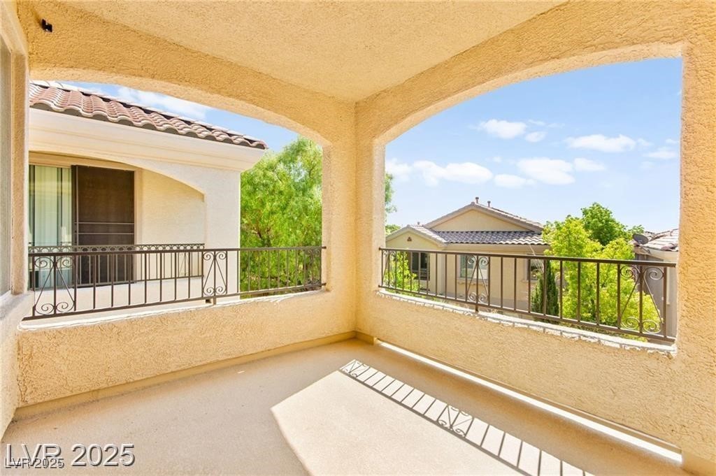 11925 Luna Del Mar Lane