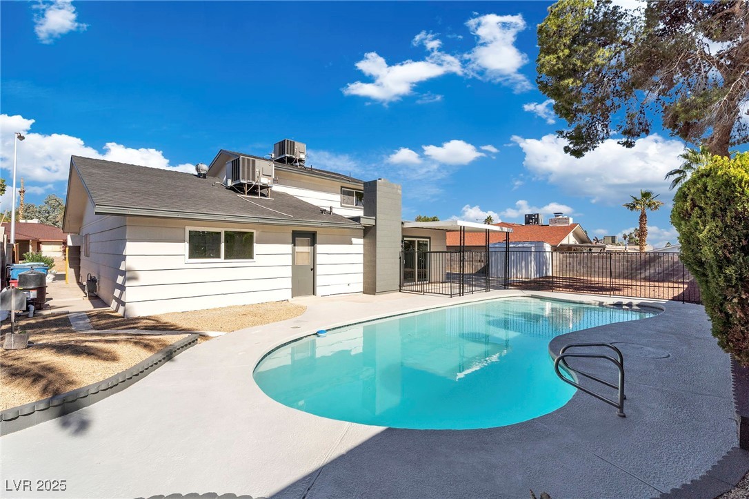 4311 El Campana Way