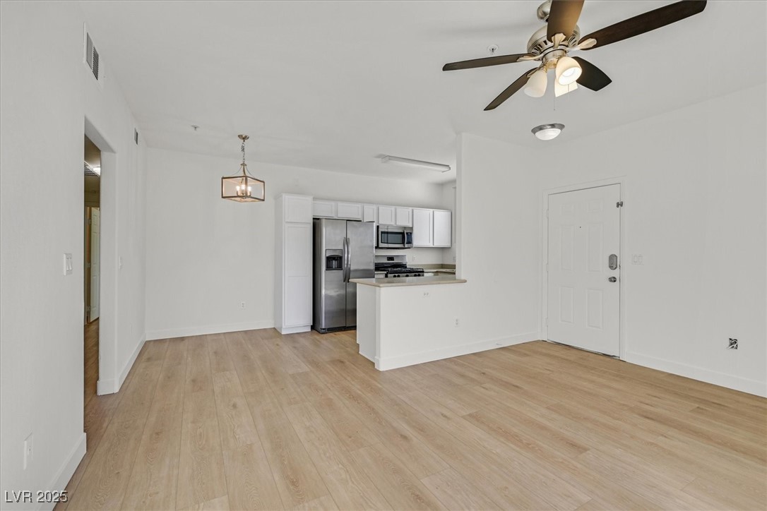 2291 West Horizon Ridge Parkway 1206