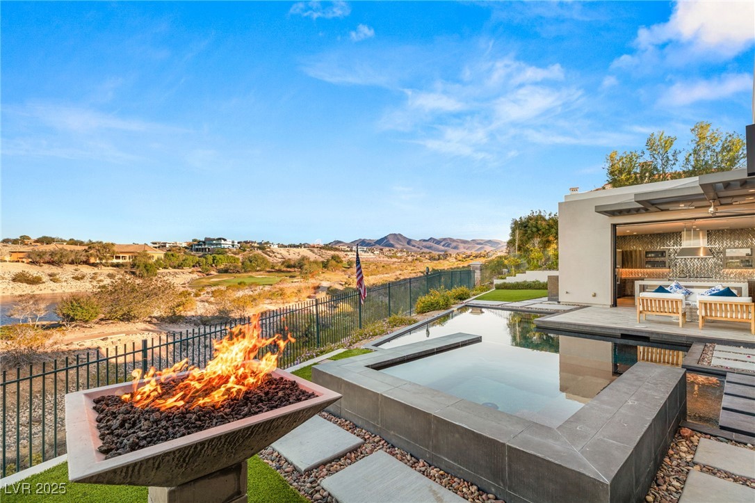 2878 Quartz Canyon Drive