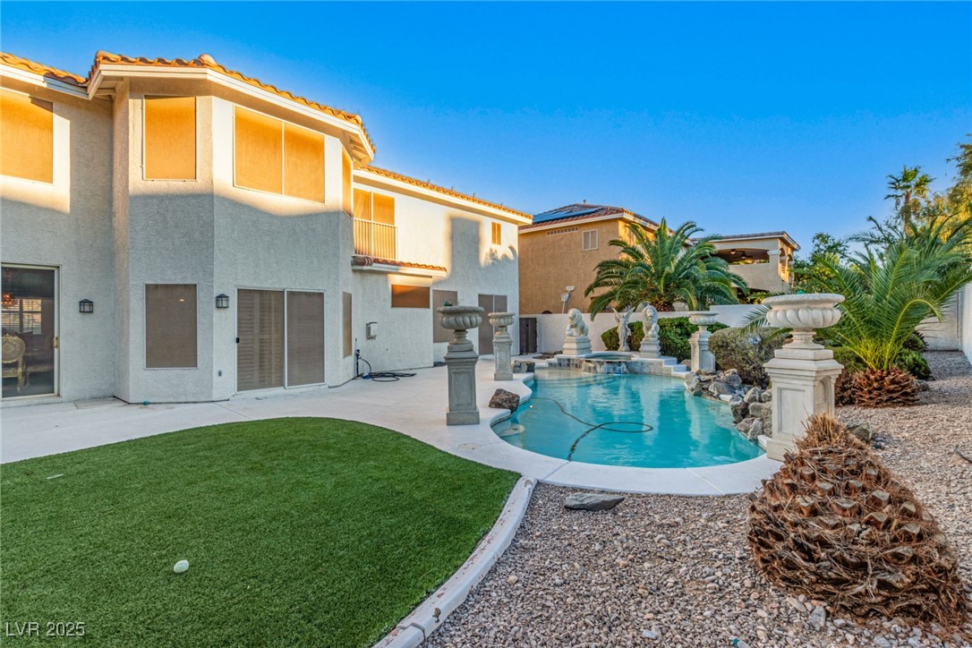 7609 Belgian Lion Street