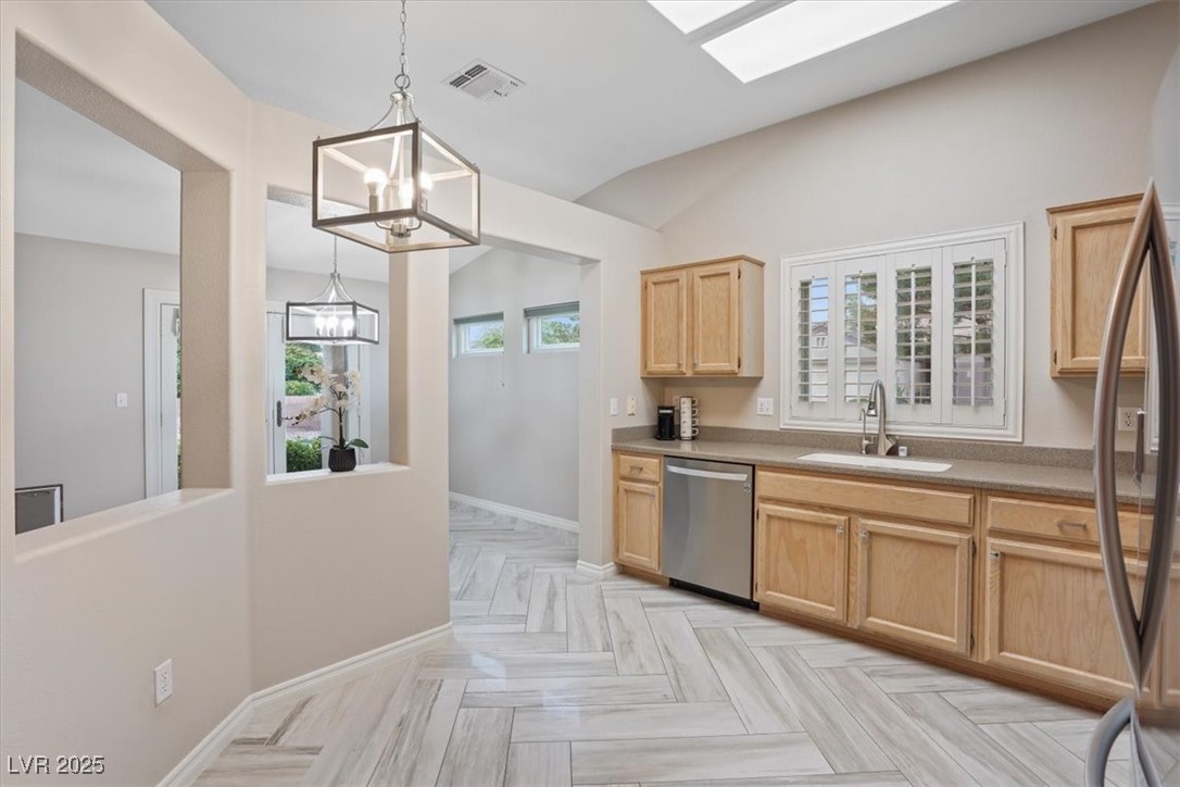 467 Dart Brook Place