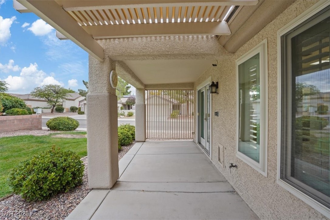 467 Dart Brook Place