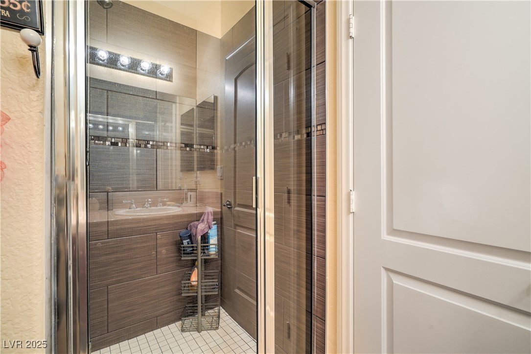 6504 Gilded Flicker Street