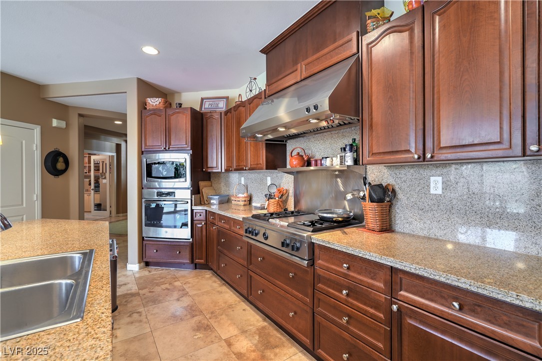 6504 Gilded Flicker Street