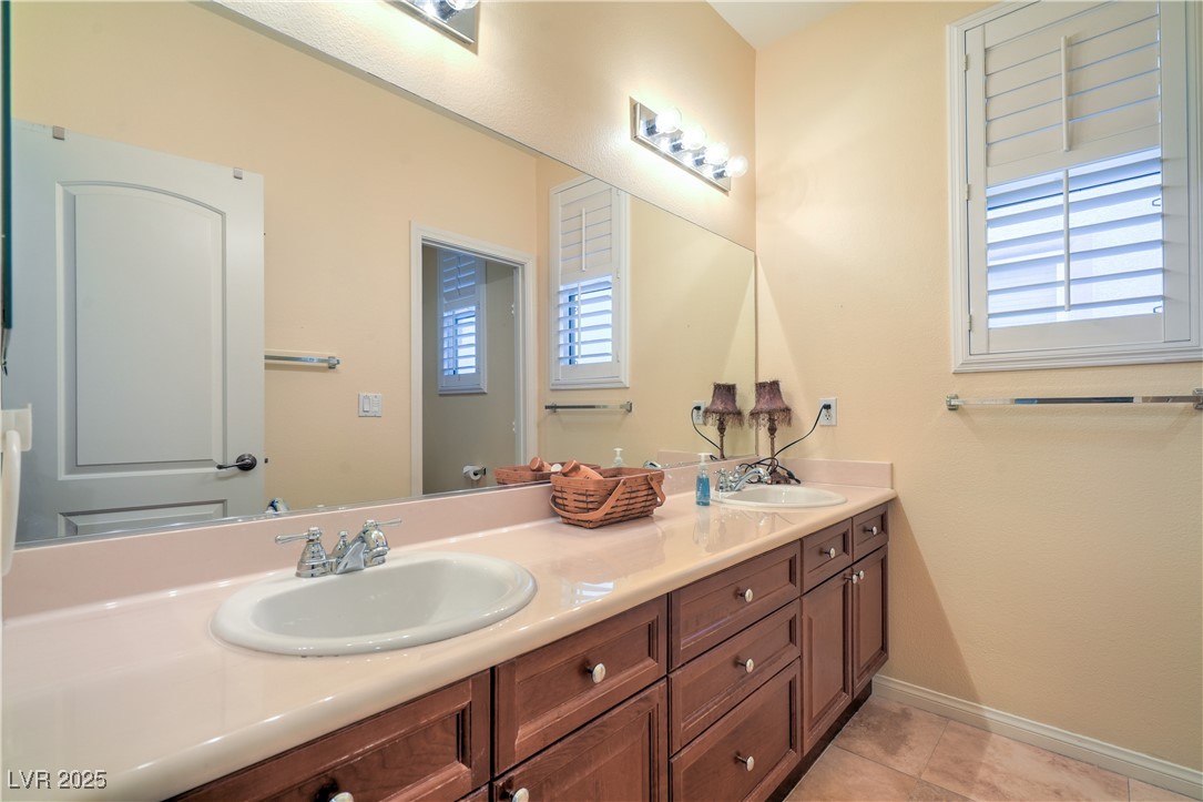 6504 Gilded Flicker Street