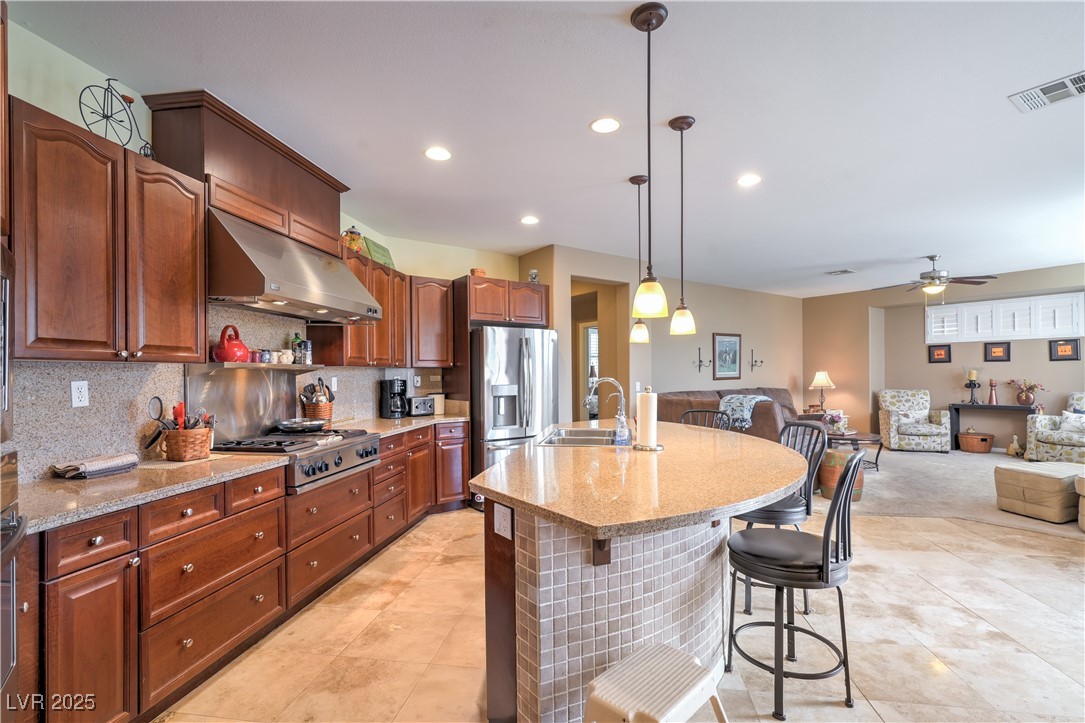 6504 Gilded Flicker Street