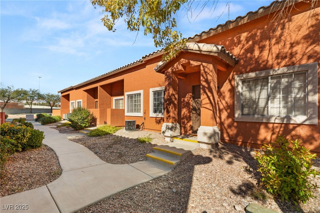 4356 Summer Leaf Street