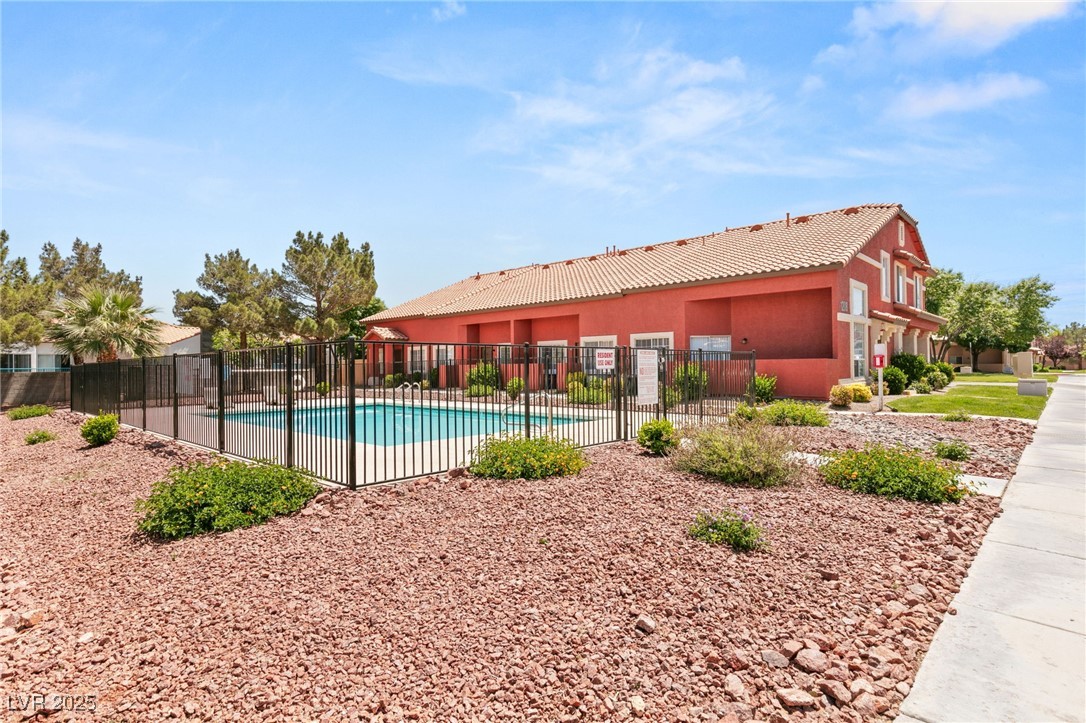 4356 Summer Leaf Street