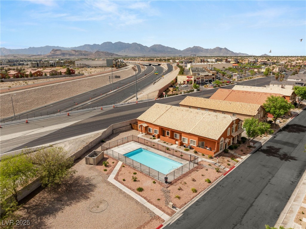 4356 Summer Leaf Street