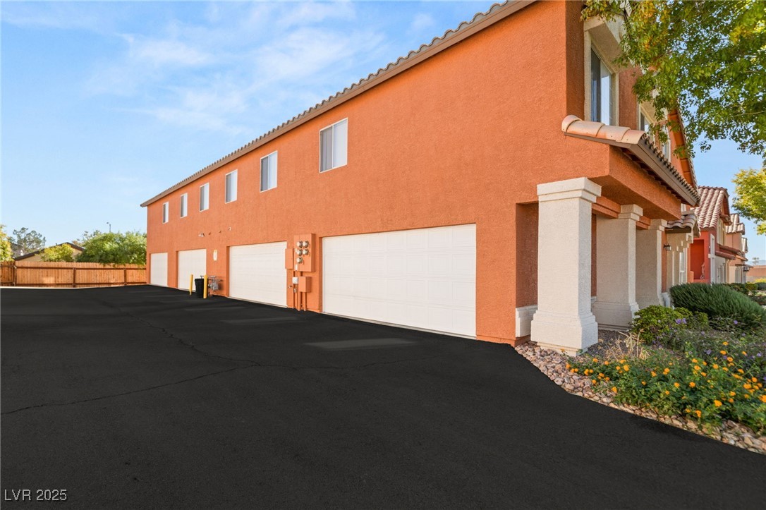 4356 Summer Leaf Street