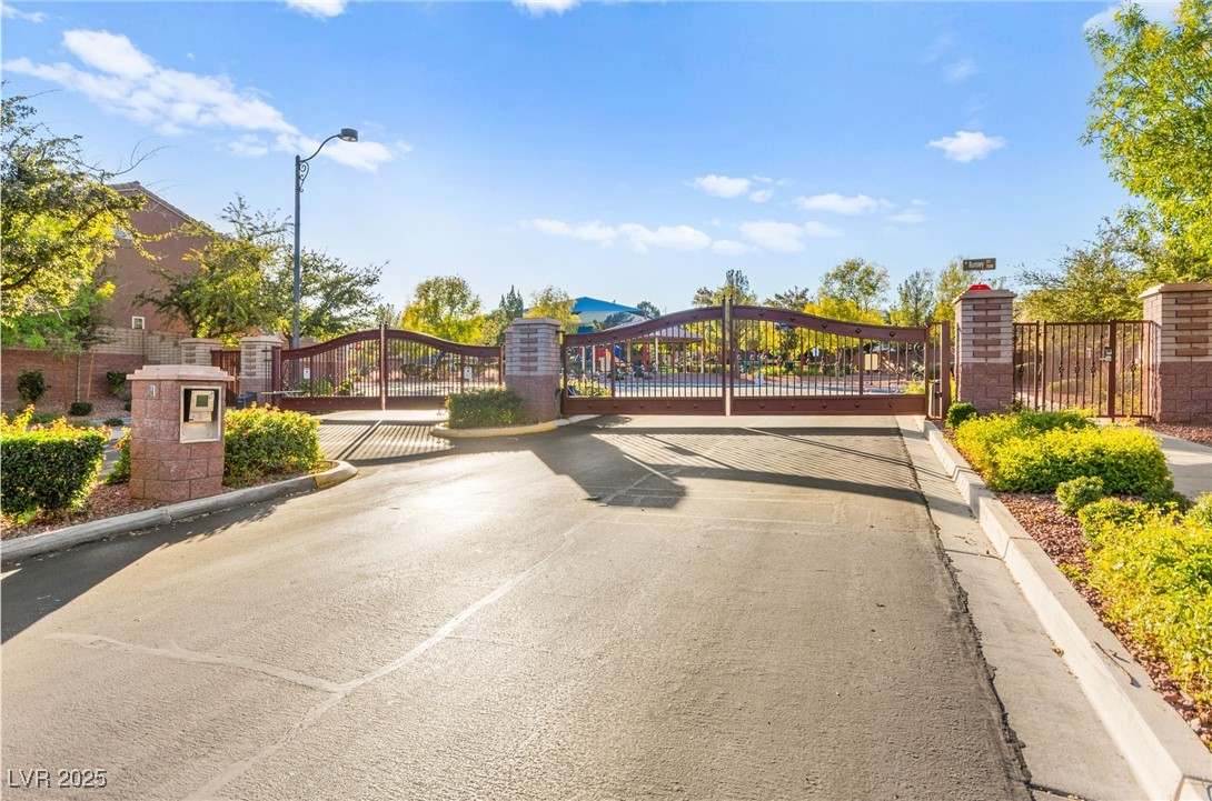 10416 Scotch Elm Avenue