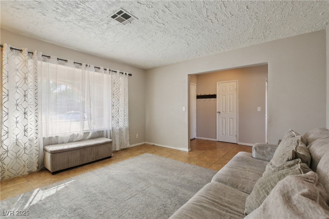 4372 East Boston Avenue