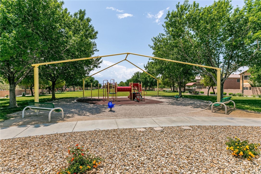 5835 Running Horse Drive