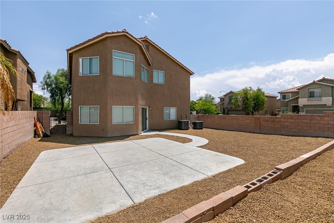 5835 Running Horse Drive