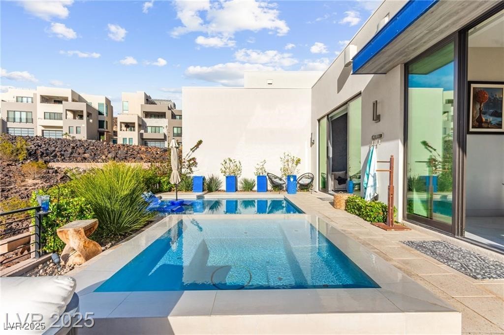 387 Solitude Peak Lane