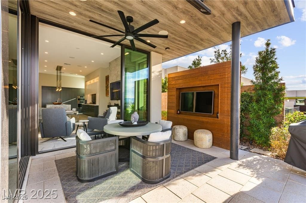 387 Solitude Peak Lane