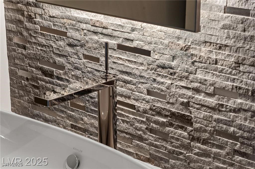 387 Solitude Peak Lane