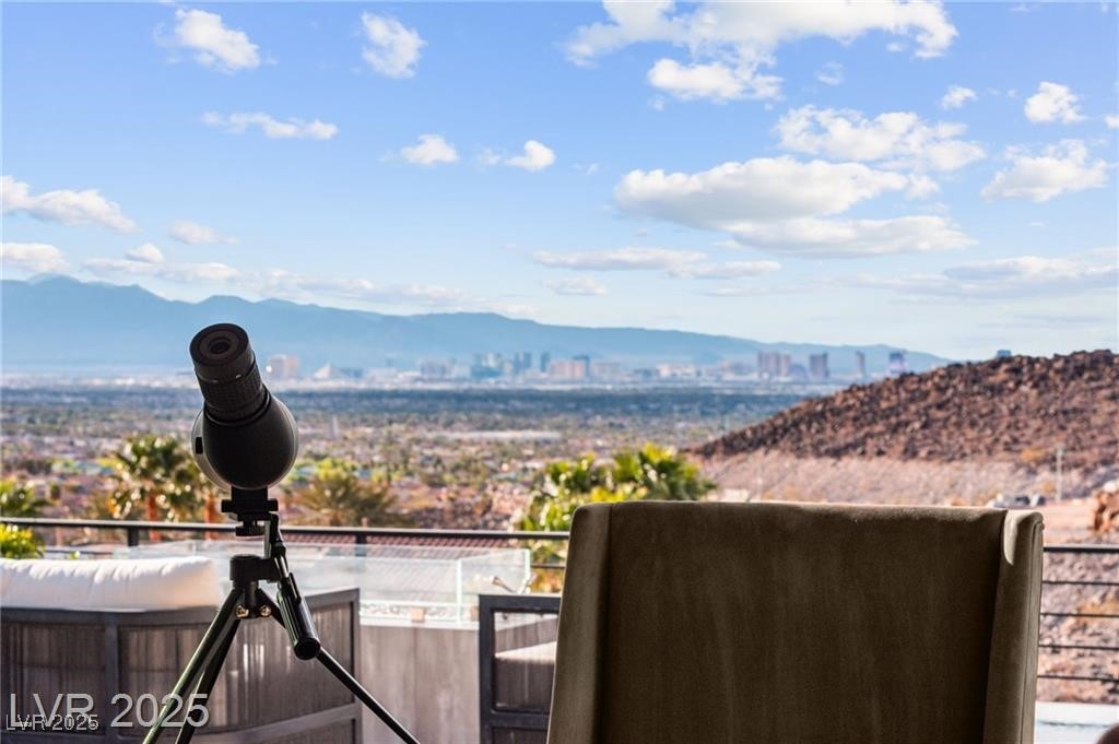 387 Solitude Peak Lane