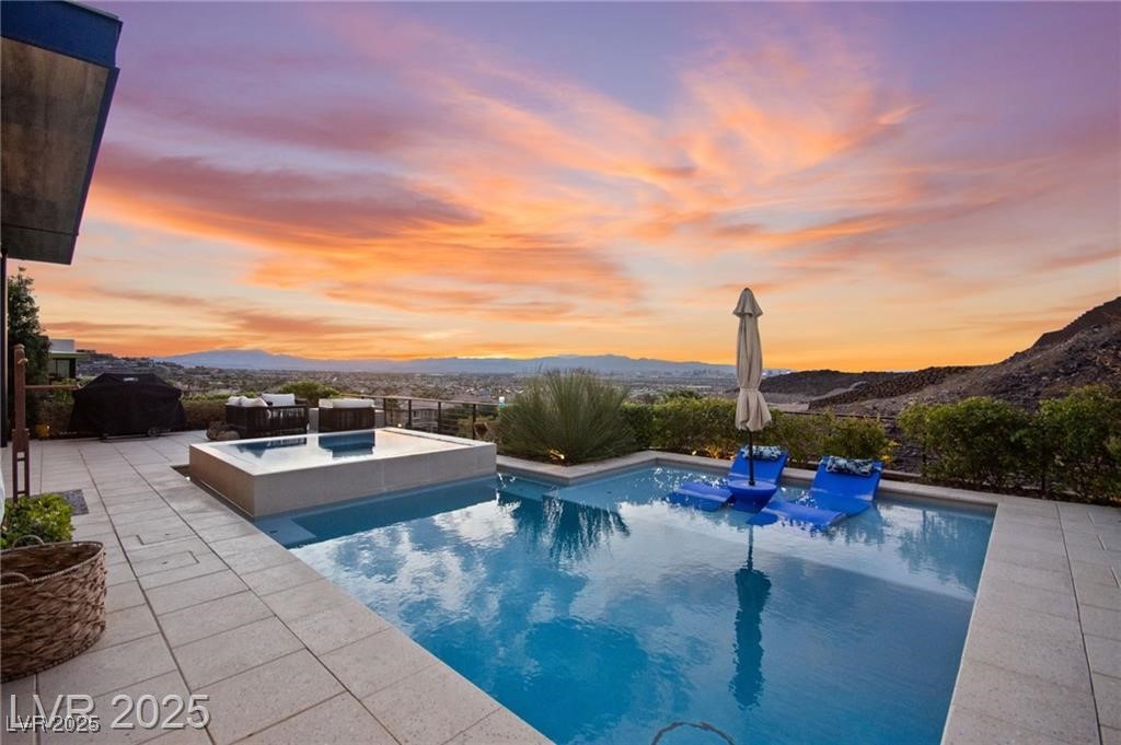 387 Solitude Peak Lane