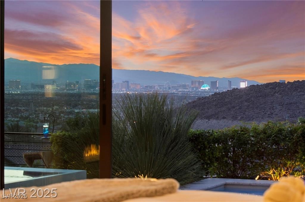 387 Solitude Peak Lane