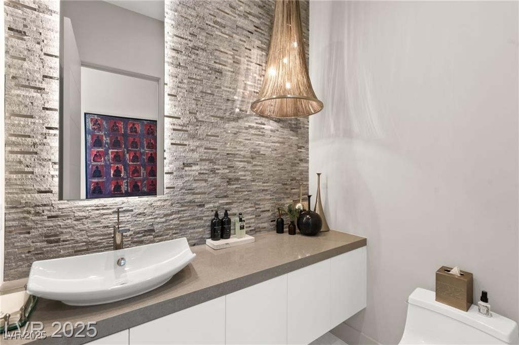 387 Solitude Peak Lane