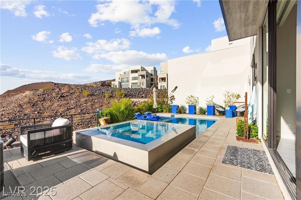 387 Solitude Peak Lane