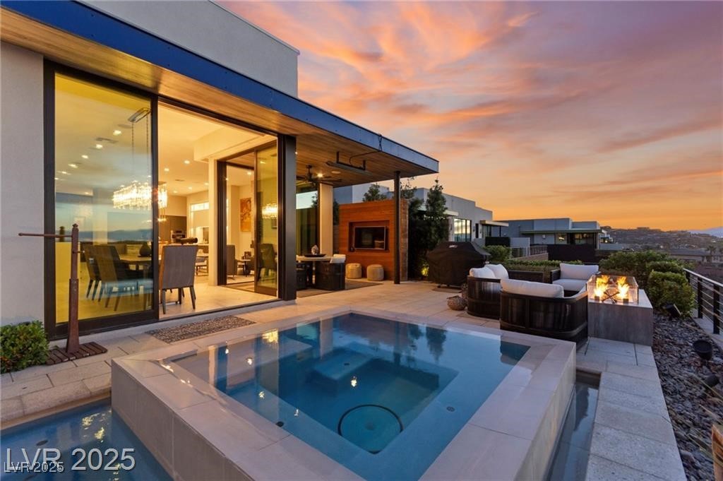 387 Solitude Peak Lane