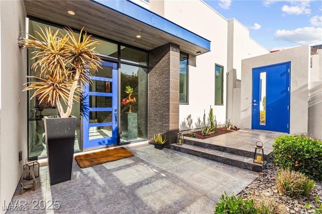 387 Solitude Peak Lane