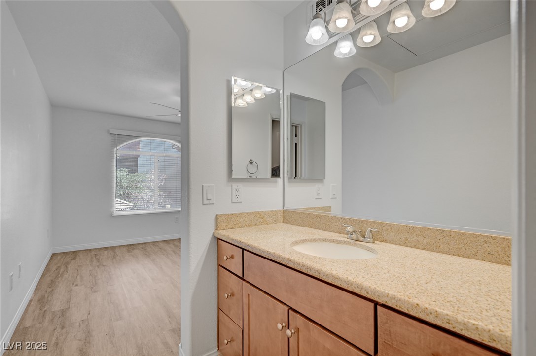 4400 South Jones Boulevard 2122